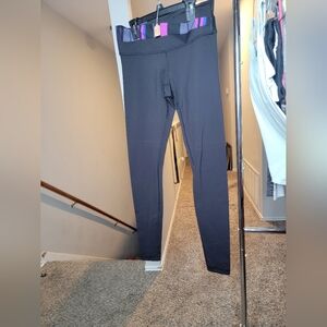 🍋 Lululemon Black Leggings sz 8 with 32" inseam